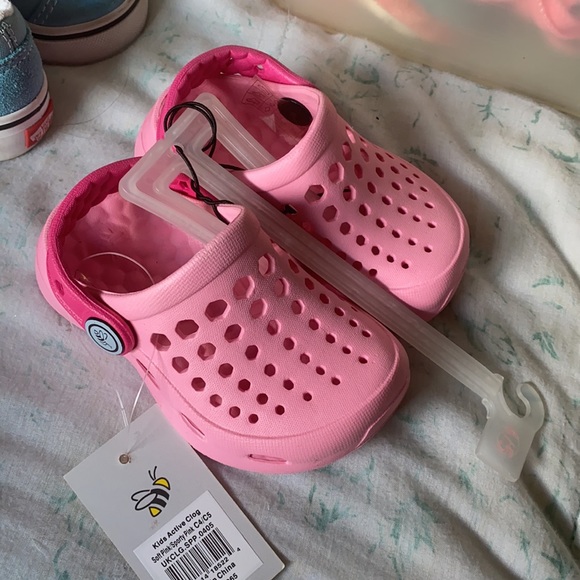 Toddler Crocs - Picture 2 of 2